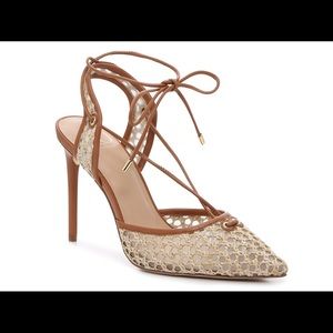 JLo Fedra Pump